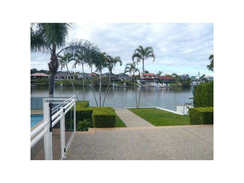 24 Garden Grove, Carrara QLD 4211