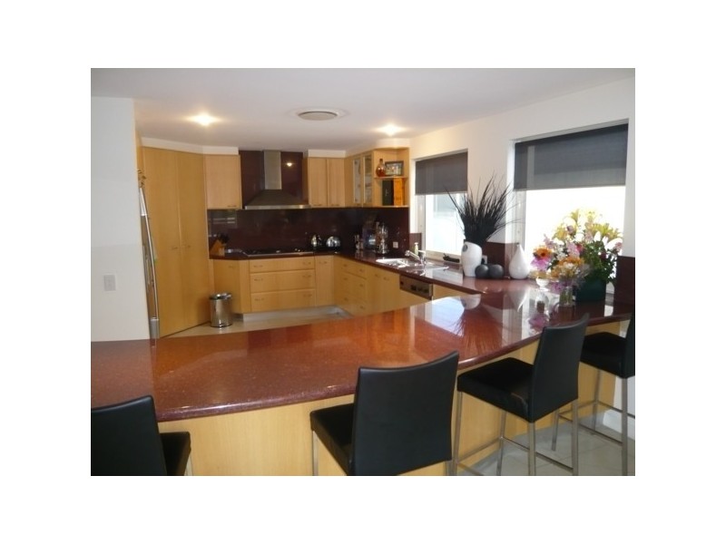 24 Garden Grove, Carrara QLD 4211