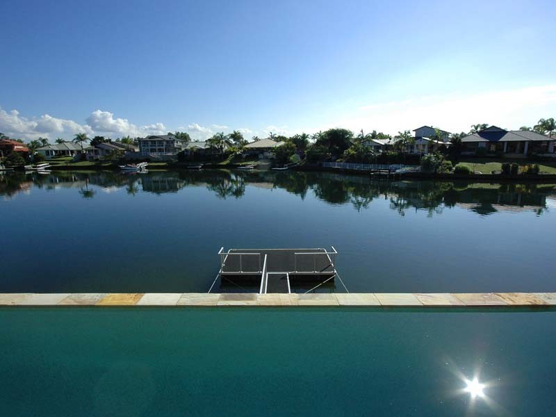 10 Montego Court, Mermaid Waters QLD 4218