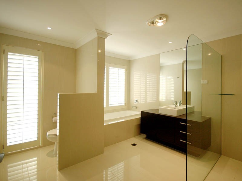 10 Montego Court, Mermaid Waters QLD 4218