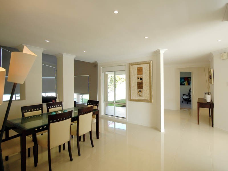 10 Montego Court, Mermaid Waters QLD 4218