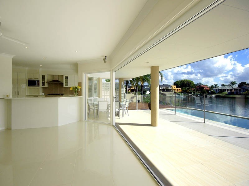 10 Montego Court, Mermaid Waters QLD 4218