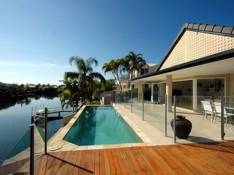 10 Montego Court, Mermaid Waters QLD 4218