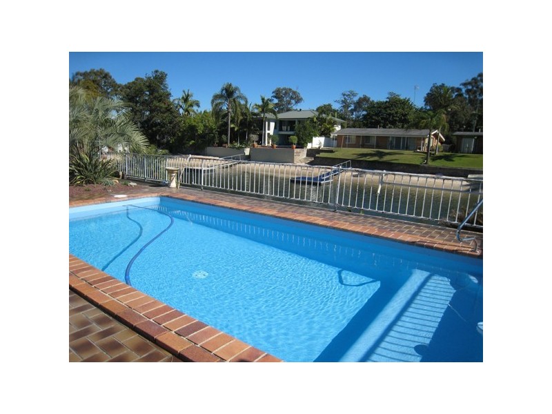 27 Key West, Broadbeach Waters QLD 4218