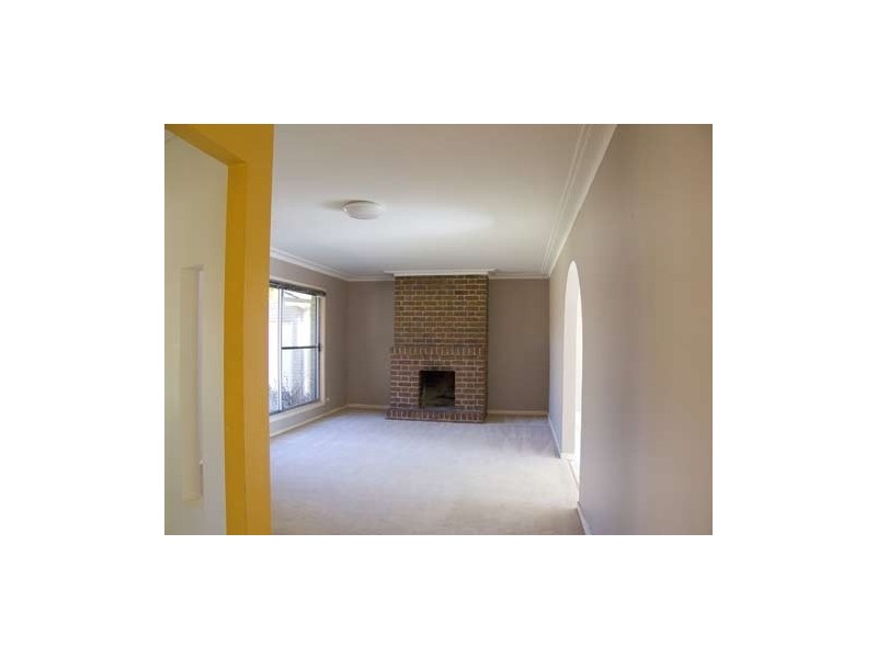 15 Cypress Drive West, Broadbeach Waters QLD 4218