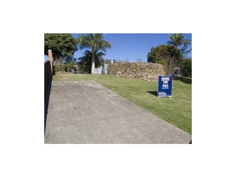 15 Cypress Drive West, Broadbeach Waters QLD 4218