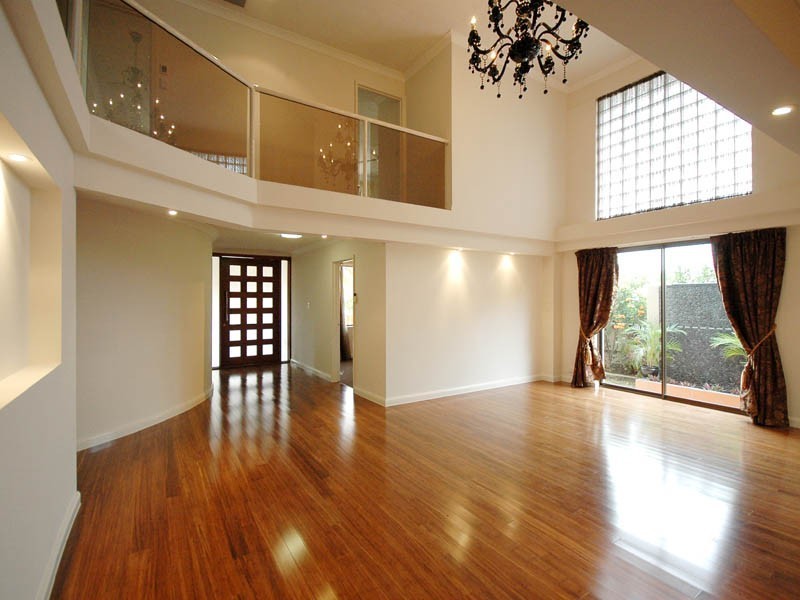 98 Clear Island Road, Broadbeach Waters QLD 4218