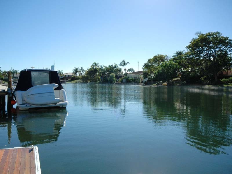 98 Clear Island Road, Broadbeach Waters QLD 4218