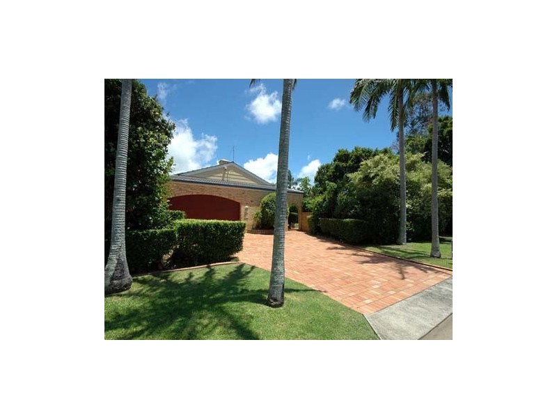 42 River Crescent, Broadbeach Waters QLD 4218