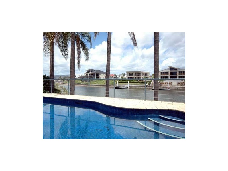 42 River Crescent, Broadbeach Waters QLD 4218
