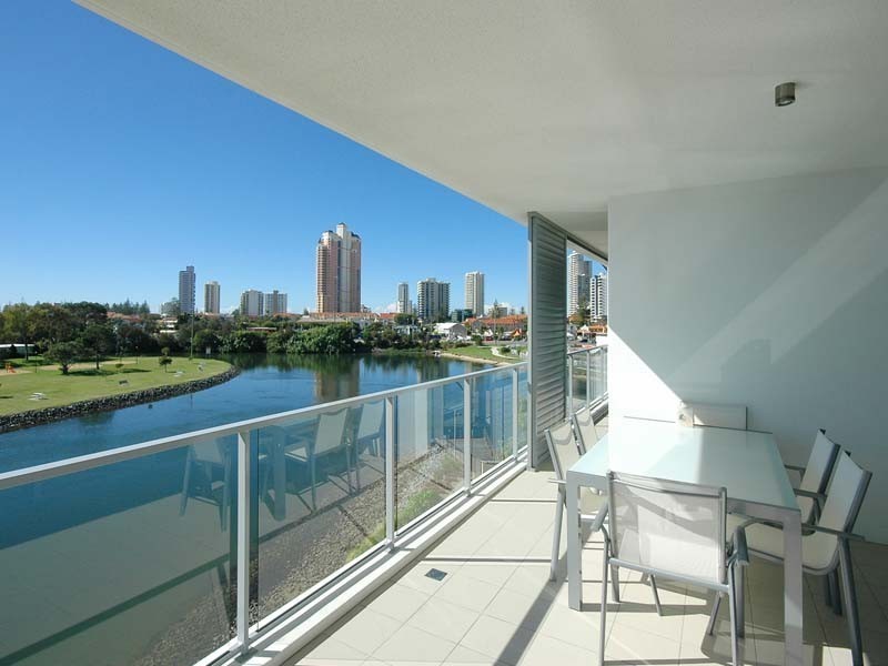 1309/33 T E Peters Drive, Broadbeach QLD 4218