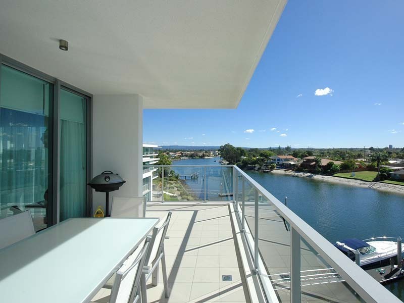 1309/33 T E Peters Drive, Broadbeach QLD 4218
