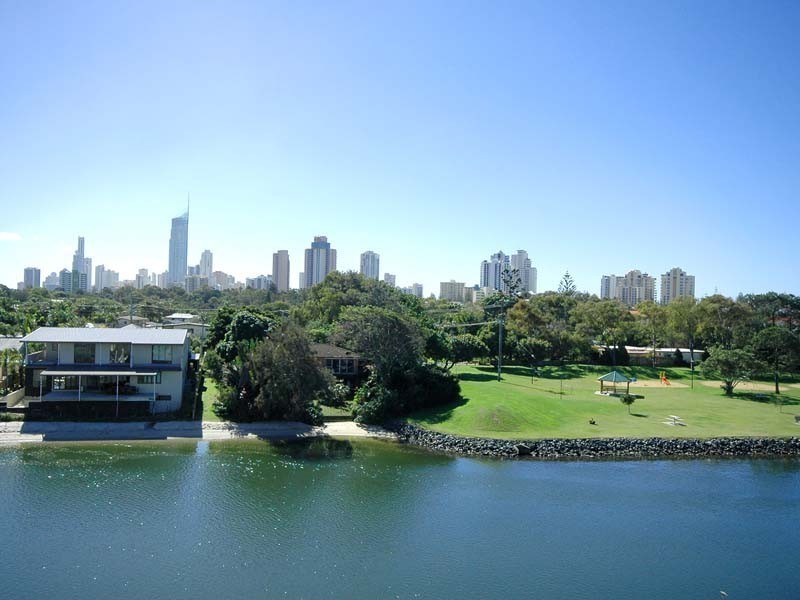 1309/33 T E Peters Drive, Broadbeach QLD 4218