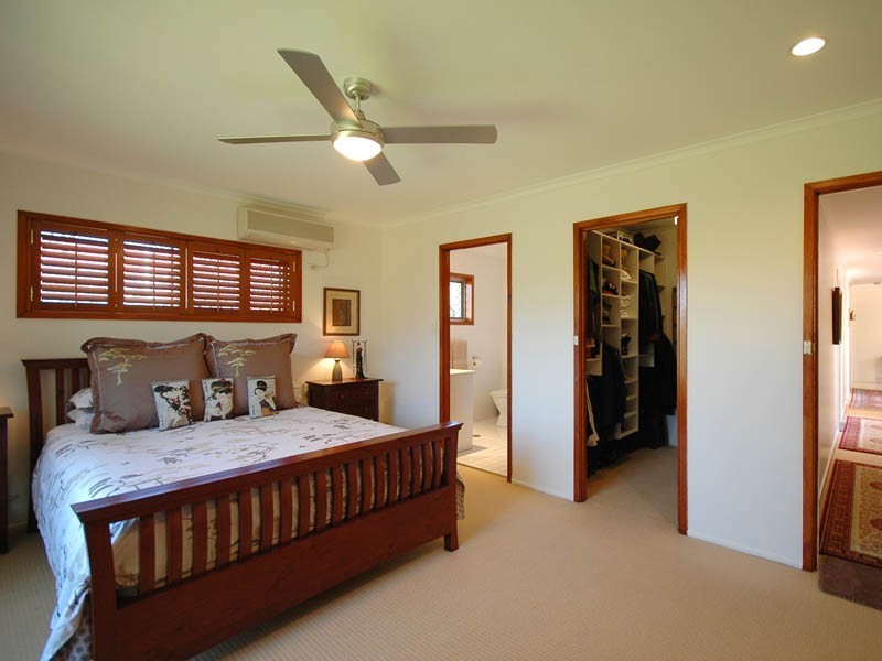 46 Gibraltar Drive, Isle Of Capri QLD 4217