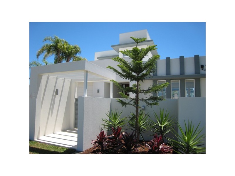 49 Beverley Crescent, Broadbeach Waters QLD 4218