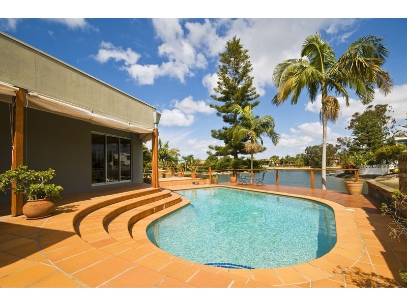 79 River Crescent, Broadbeach Waters QLD 4218