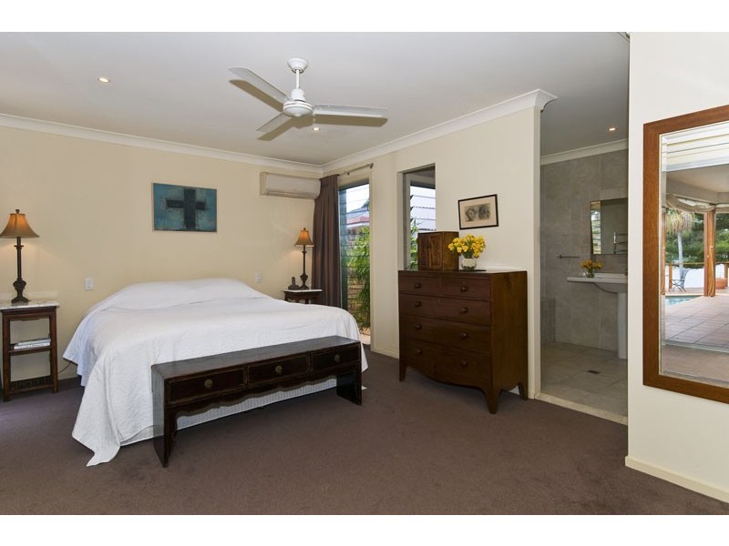 79 River Crescent, Broadbeach Waters QLD 4218