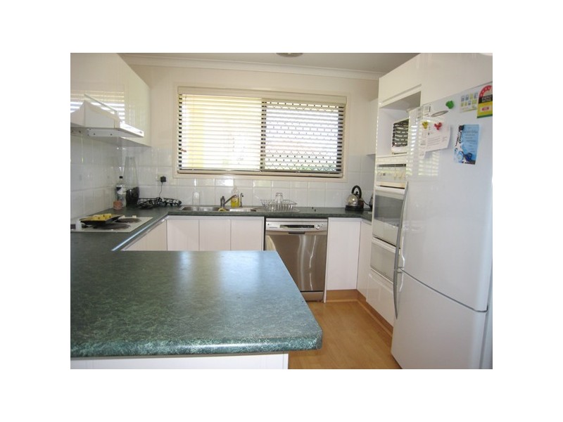 4 Bombala Street, Broadbeach Waters QLD 4218