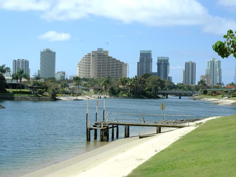 9/53 Hooker Blvd, Broadbeach Waters QLD 4218