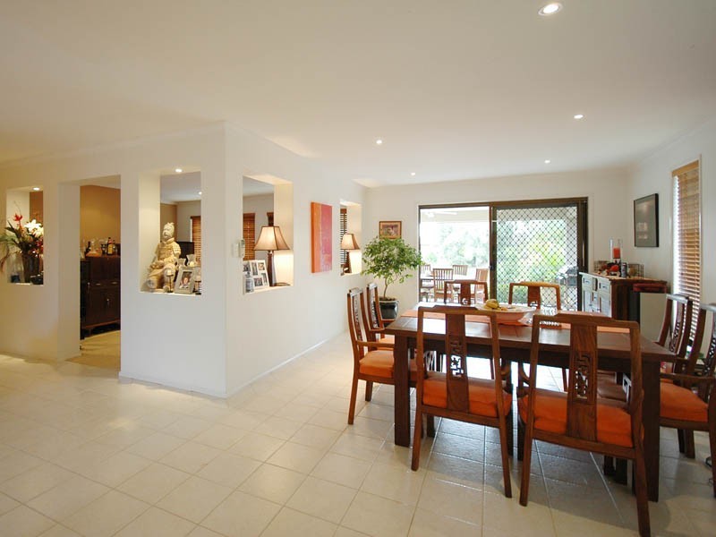 13A Garden Grove, Carrara QLD 4211