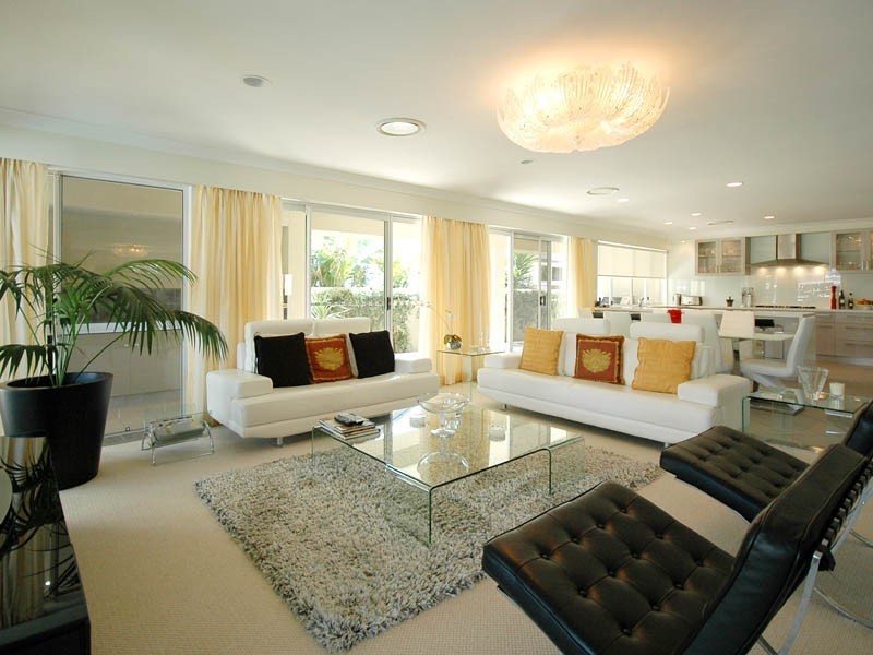 343 Monaco Street, Broadbeach Waters QLD 4218