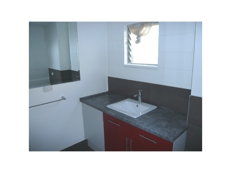 1/23 Sunset Boulevard, Surfers Paradise QLD 4217