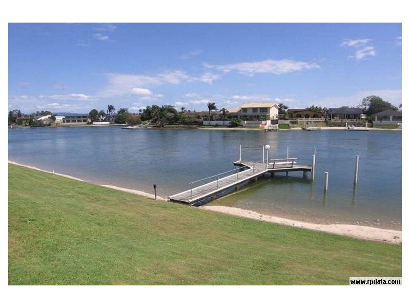 14/37 Hooker Boulevard, Broadbeach Waters QLD 4218