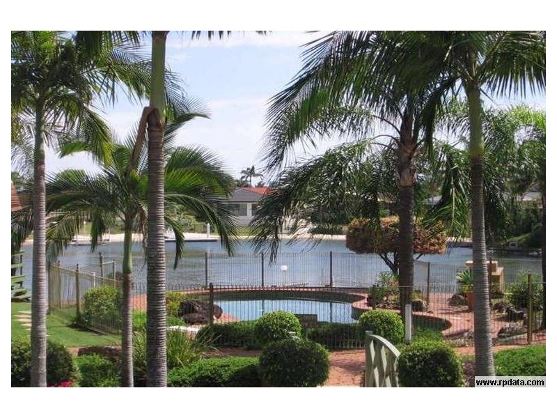 14/37 Hooker Boulevard, Broadbeach Waters QLD 4218