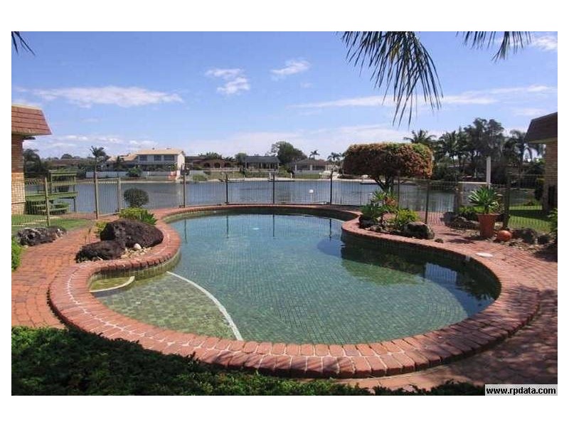 14/37 Hooker Boulevard, Broadbeach Waters QLD 4218