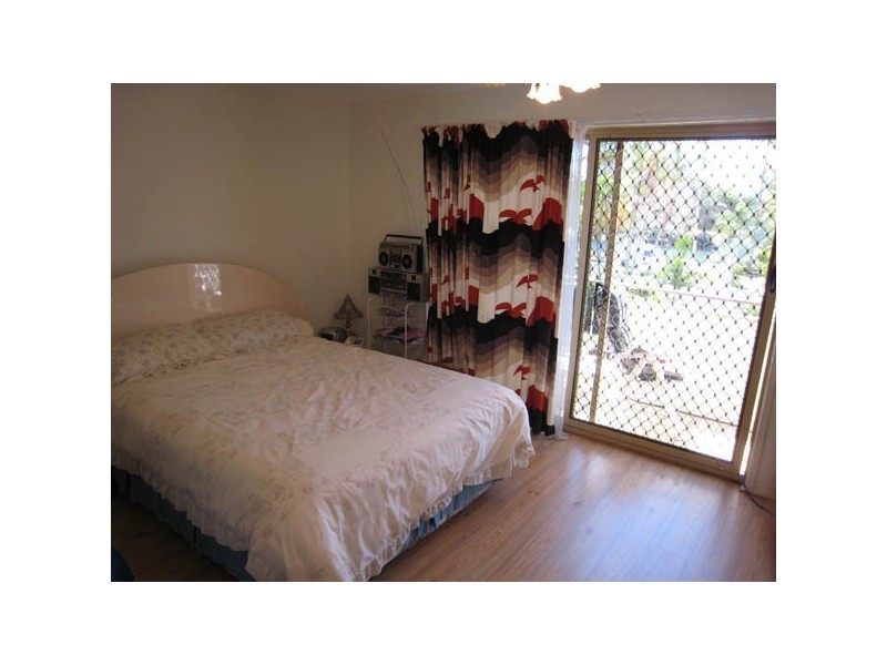 1/9 Eady Avenue, Broadbeach Waters QLD 4218