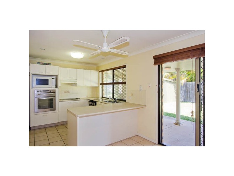 7 Wanneroo Court, Mermaid Waters QLD 4218