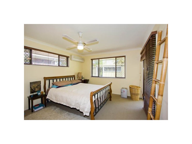 7 Wanneroo Court, Mermaid Waters QLD 4218