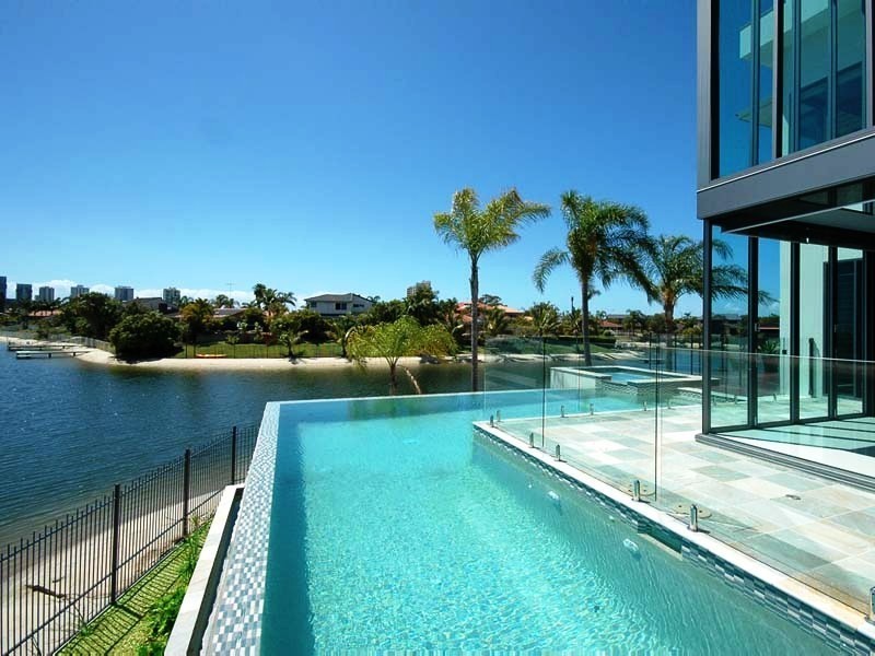 162 Rio Vista Boulevard, Broadbeach Waters QLD 4218