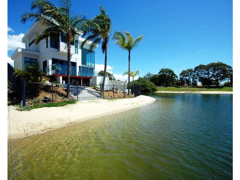 162 Rio Vista Boulevard, Broadbeach Waters QLD 4218