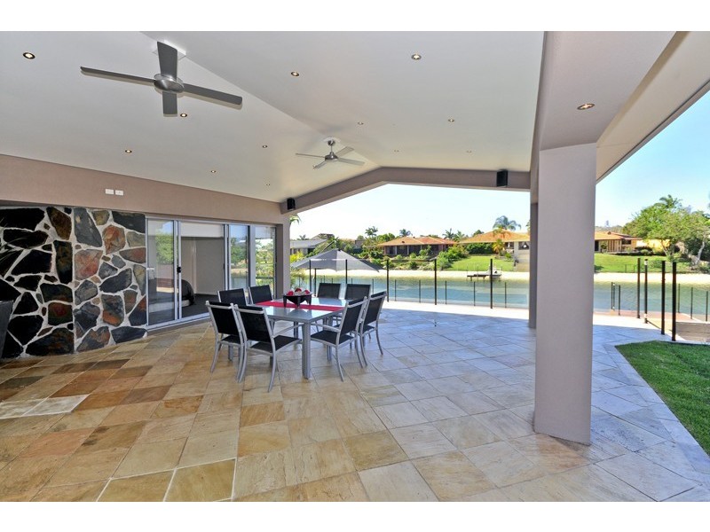 23 Delungra Street, Broadbeach Waters QLD 4218