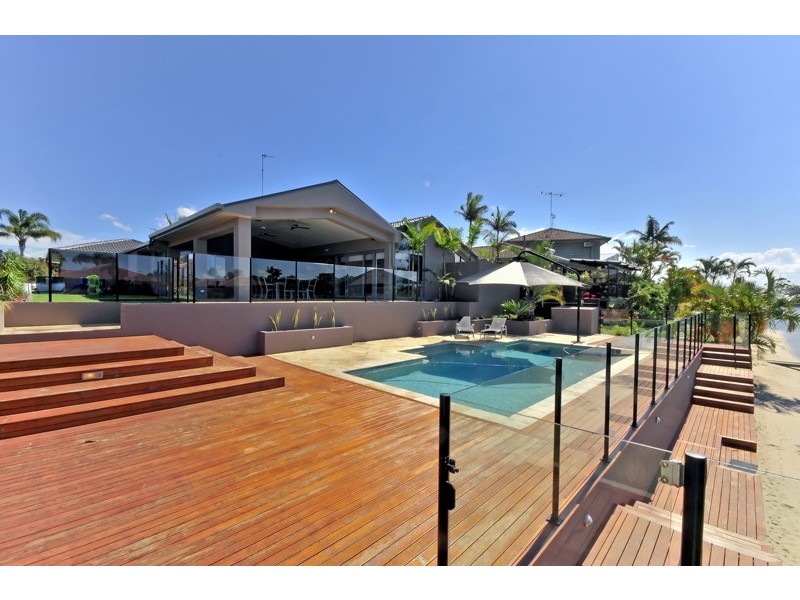 23 Delungra Street, Broadbeach Waters QLD 4218