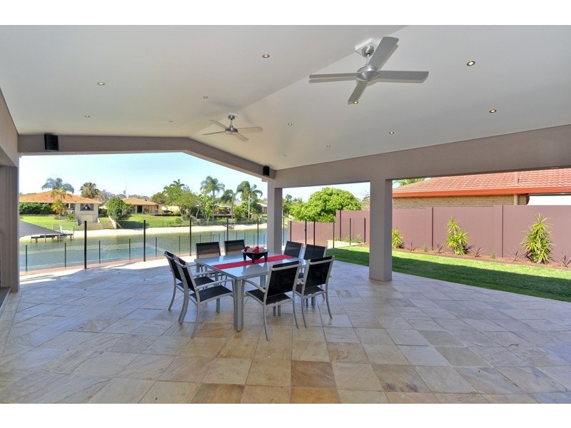 23 Delungra Street, Broadbeach Waters QLD 4218