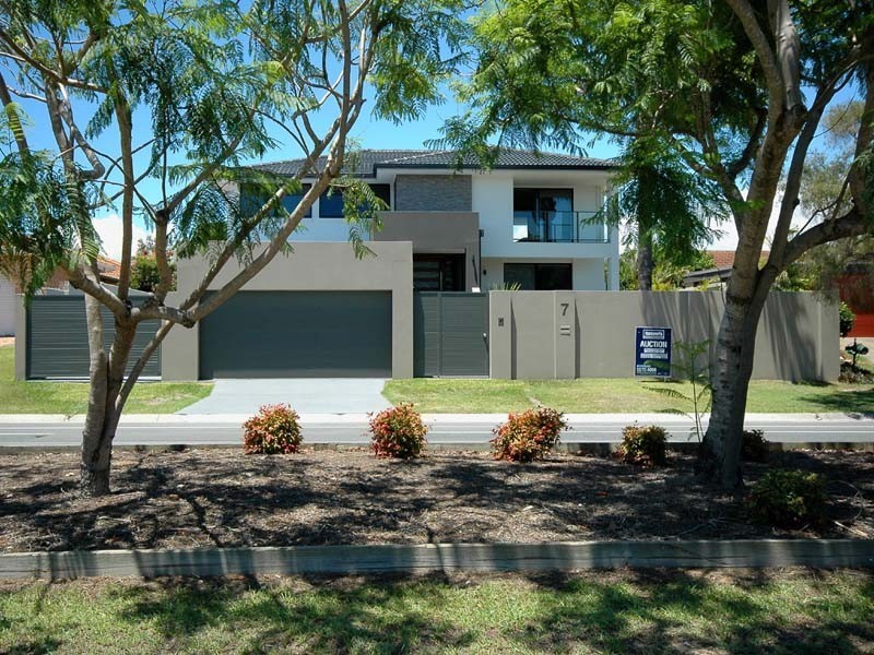 7 Rudd Street, Broadbeach Waters QLD 4218
