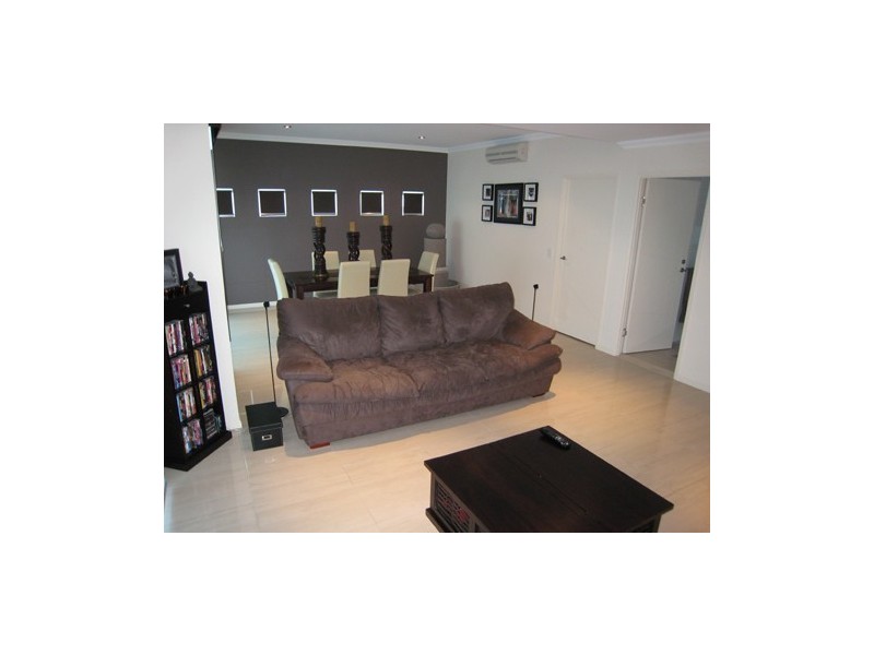 12/5 Aruma Street, Chevron Island QLD 4217