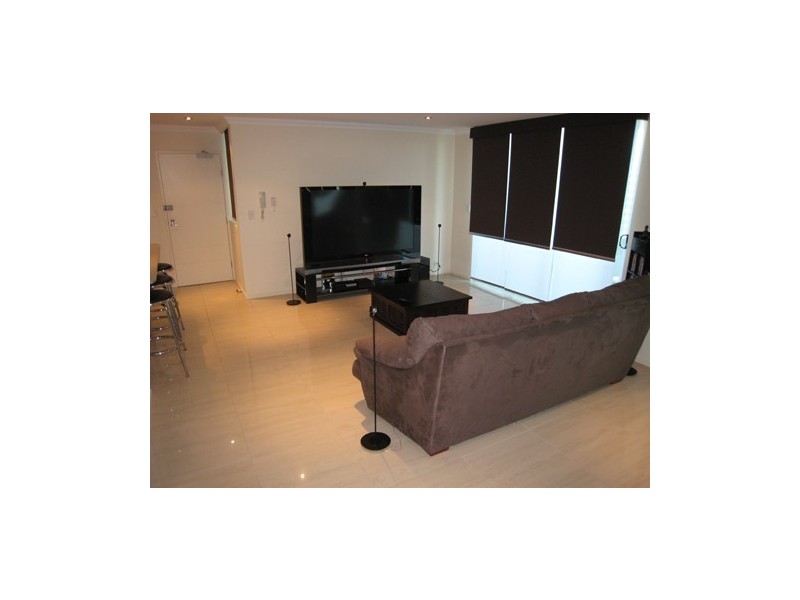 12/5 Aruma Street, Chevron Island QLD 4217