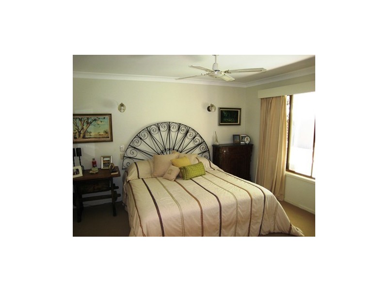 30 Sophie Avenue, Broadbeach Waters QLD 4218