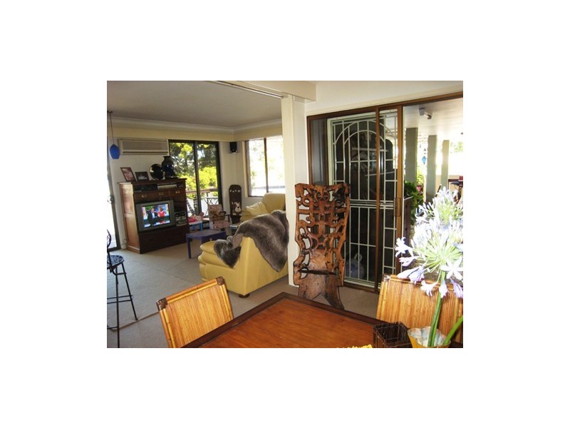 30 Sophie Avenue, Broadbeach Waters QLD 4218