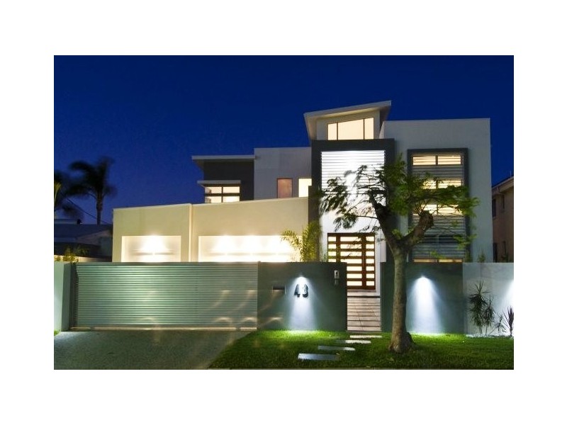 43 Monaco Street, Broadbeach Waters QLD 4218