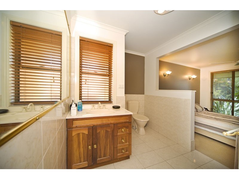 123 Witt Avenue, Carrara QLD 4211