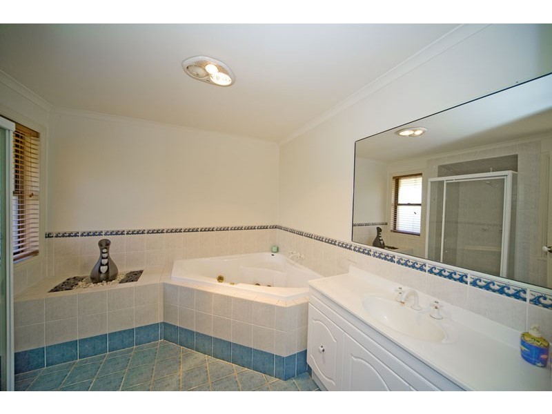 123 Witt Avenue, Carrara QLD 4211