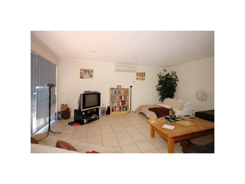 5 Allambi Avenue, Broadbeach Waters QLD 4218