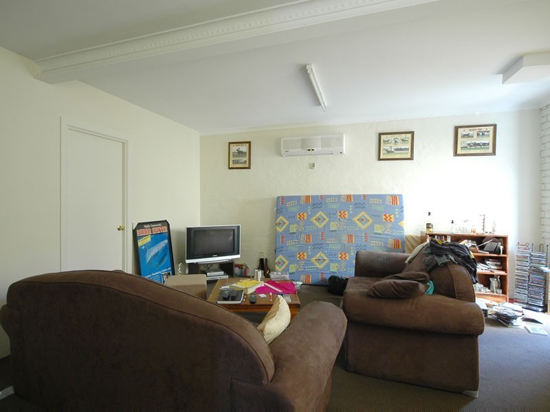 10 Cocos Crescent, Broadbeach Waters QLD 4218