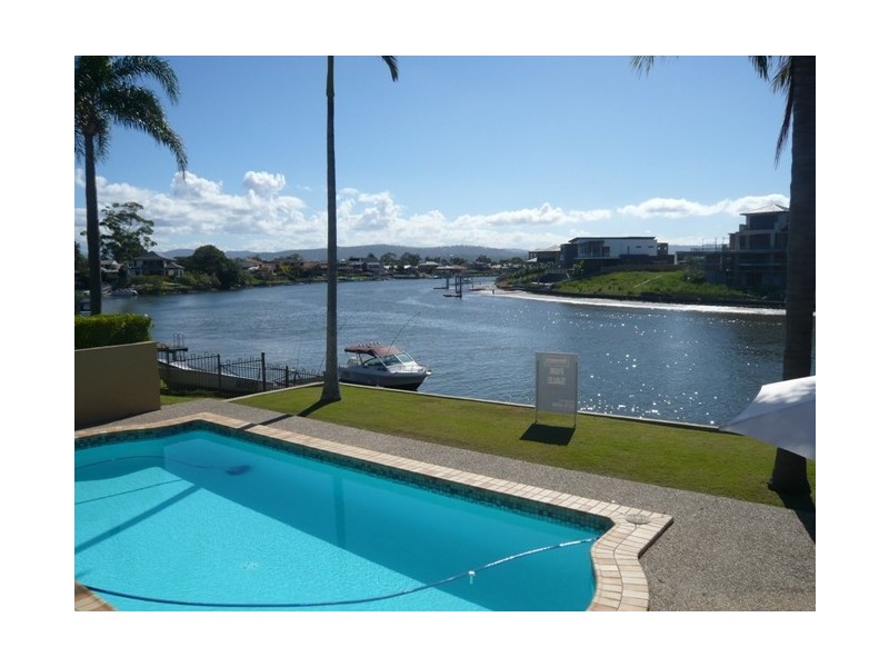 36 River Crescent, Broadbeach Waters QLD 4218