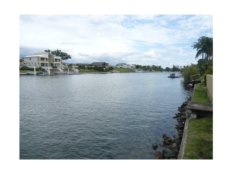 36 River Crescent, Broadbeach Waters QLD 4218