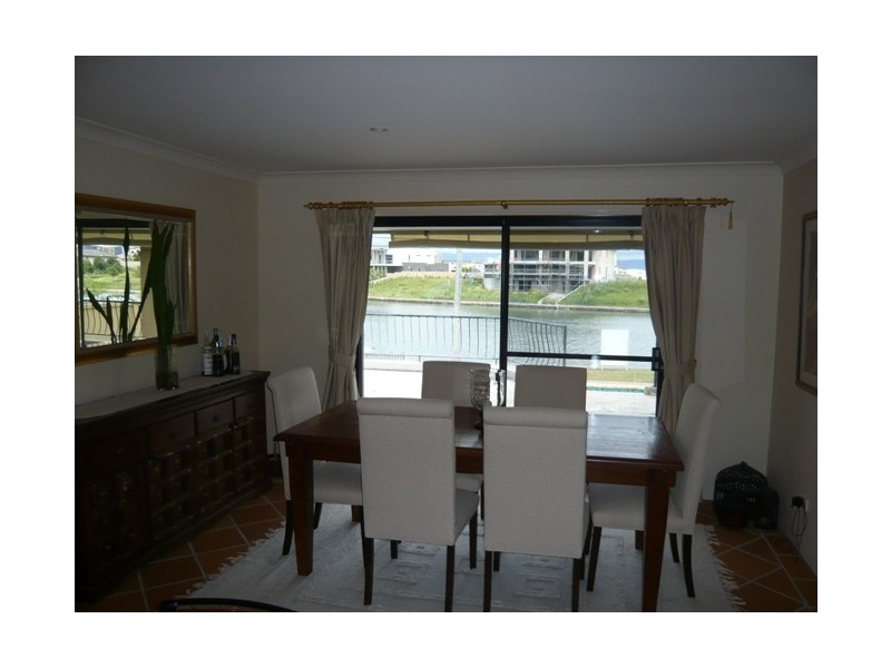 36 River Crescent, Broadbeach Waters QLD 4218
